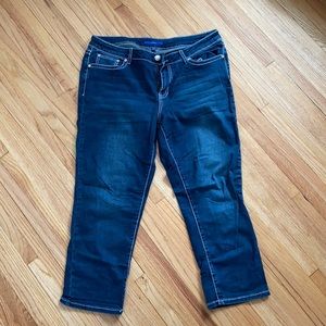 Apt. 9 capris/ankle length jeans. Size 14.